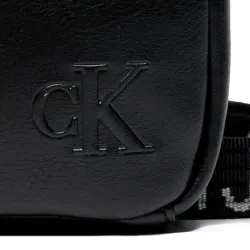 Ultralight Reporter18 Calvin Klein - 2 Ultralight Reporter18 Calvin Klein - 2