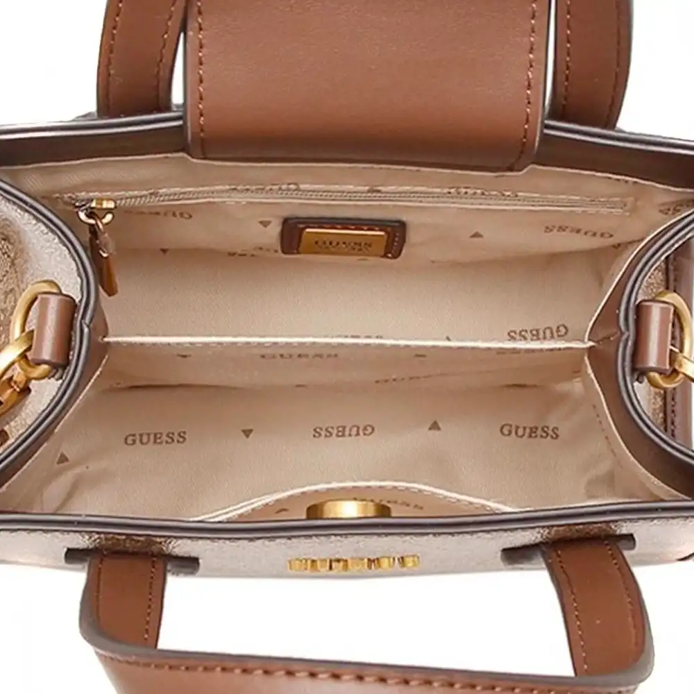 Silvana Guess - 4 Silvana Guess - 4