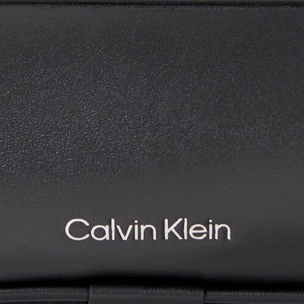 Essential Calvin Klein - 2