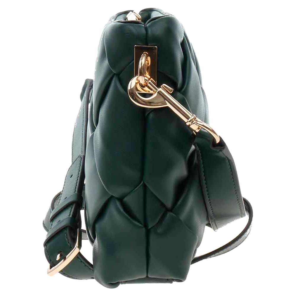 zaina Guess - 2 zaina Guess - 2