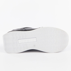 Platform Guess - 4 Platform Guess - 4