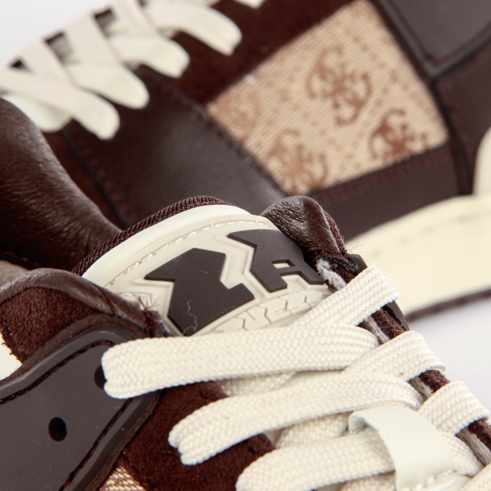 sava low Guess - 10 sava low Guess - 10