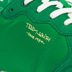 Essential Teddy Smith - 7 Essential Teddy Smith - 7