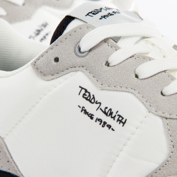 Essential Teddy Smith - 7 Essential Teddy Smith - 7