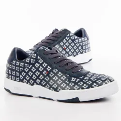 PARTNER: CREATION ref EM0EM000176-006