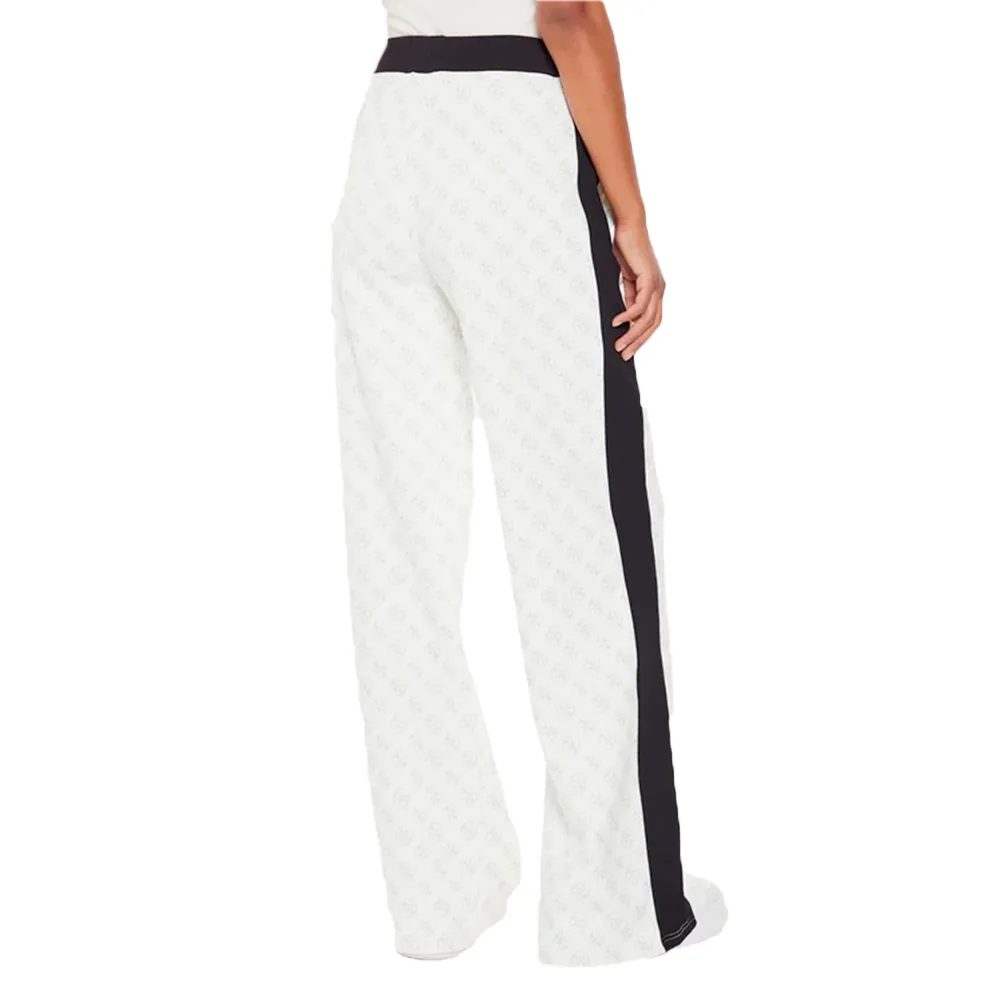 PARTNER: CREATION ref V4YB03-P1HA PARTNER: CREATION ref V4YB03-P1HA