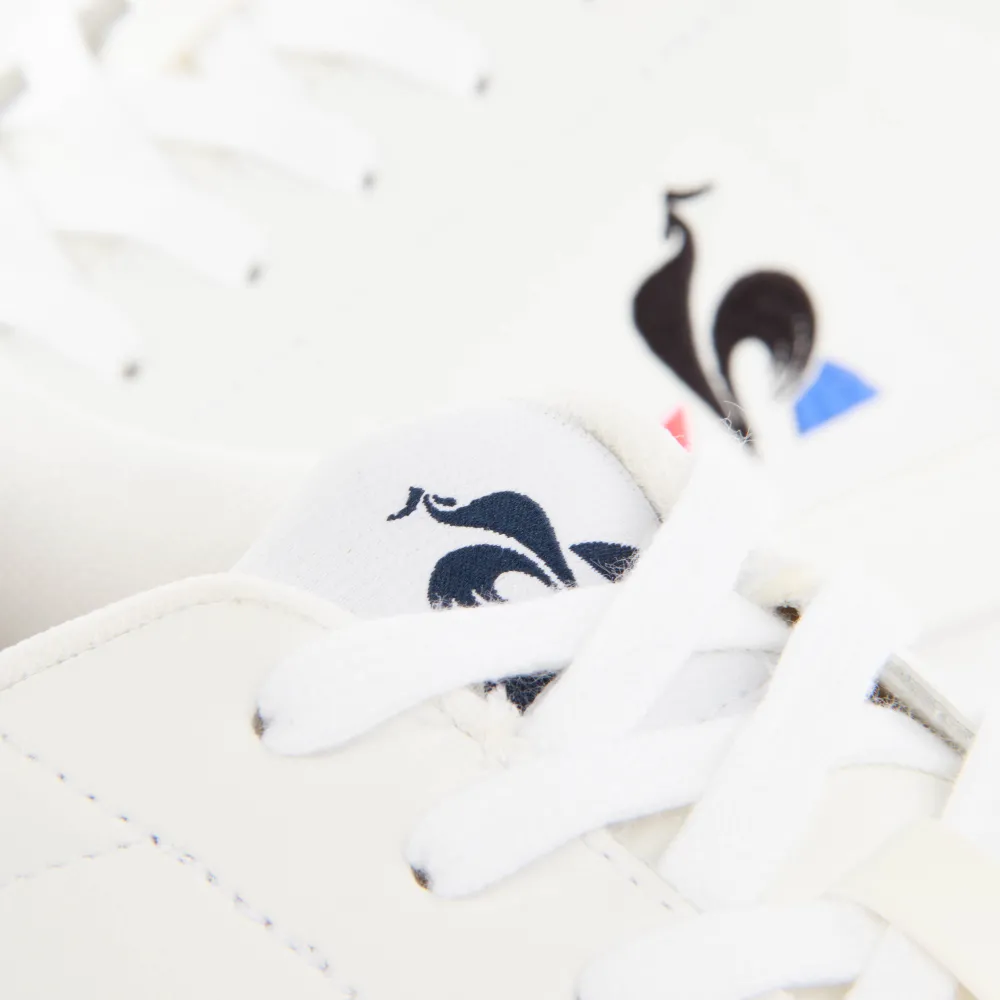 PARTNER: CREATION ref 2423203 PARTNER: CREATION ref 2423203