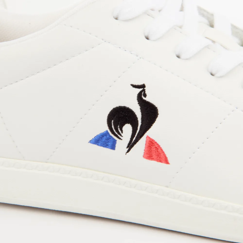 PARTNER: CREATION ref 2423206 PARTNER: CREATION ref 2423206