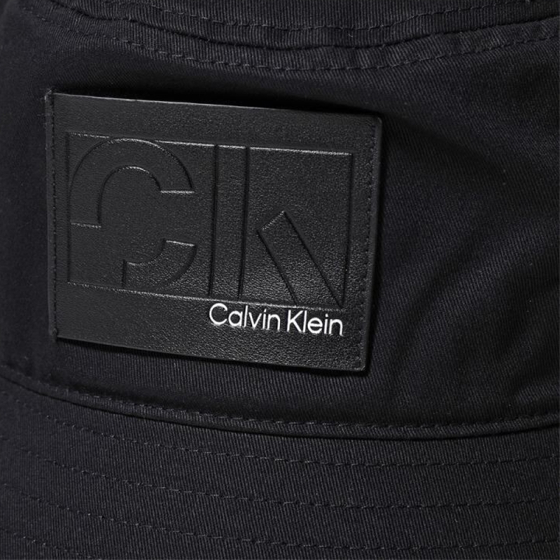 Bob homme Calvin Klein Reimagined logo Noir - ZESHOES