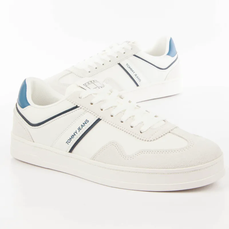 Essentials Essentials