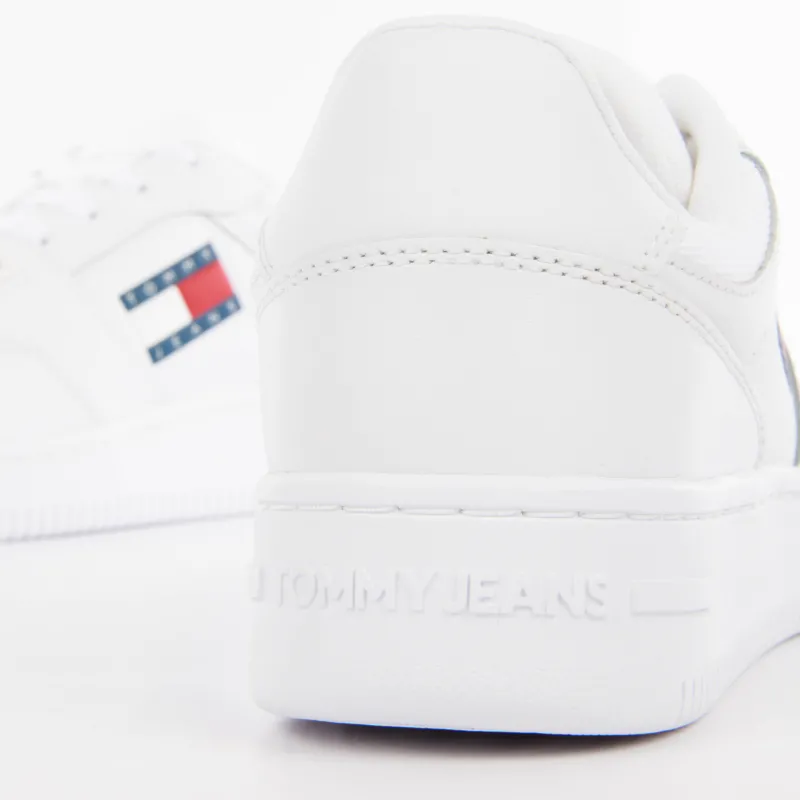 PARTNER: CREATION ref EN0EN02505-W1A