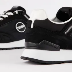 Travis Sport Bold Travis Sport Bold