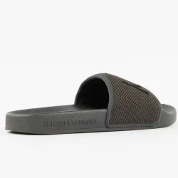 PARTNER: CREATION ref XUP001XV820-R401