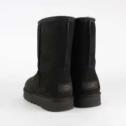 Boots UGG classic ii fourrée Noir - ZESHOES