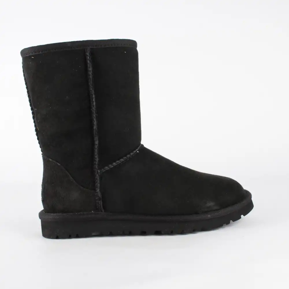 Boots UGG w classic ii black Noir - ZESHOES