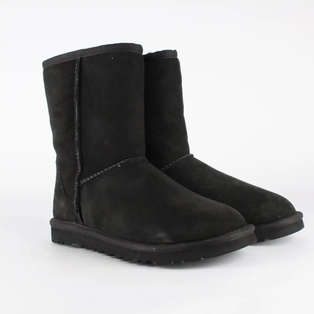 Boots UGG w classic ii black Noir - ZESHOES