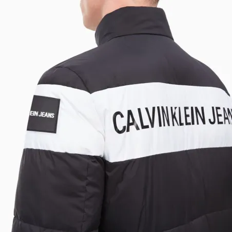 Produits victimes de leur succès Calvin Klein Noir logo padded puffer