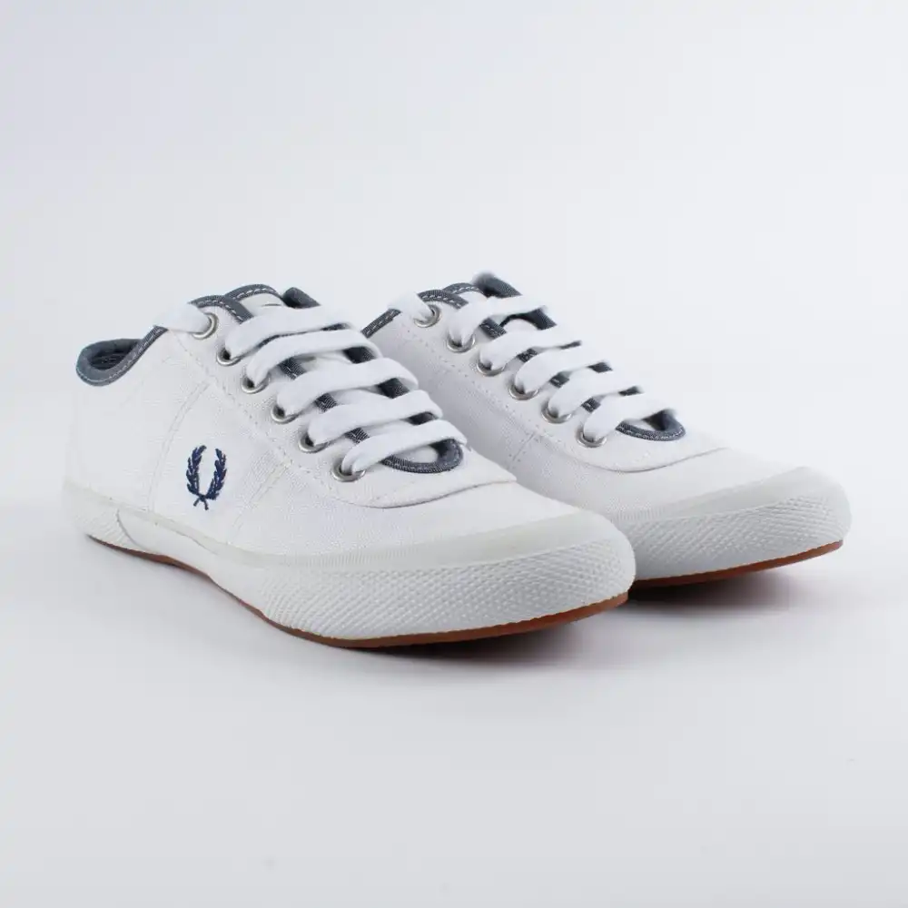 Basket basse homme Fred Perry woodford canvas/chambray Blanc - ZESHOES