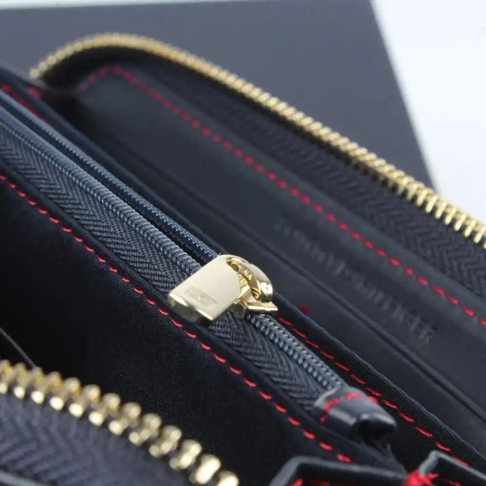 Portefeuille femme Tommy Jeans large classic Noir - ZESHOES