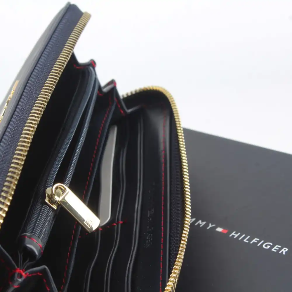 Portefeuille femme Tommy Jeans large classic Noir - ZESHOES