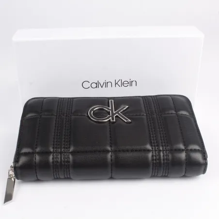 Produits victimes de leur succès Calvin Klein Noir  re-lock large ziparound