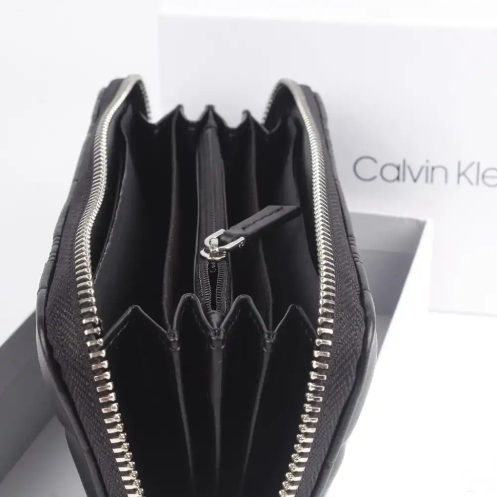 Portefeuille femme Calvin Klein re-lock large ziparound Noir - ZESHOES