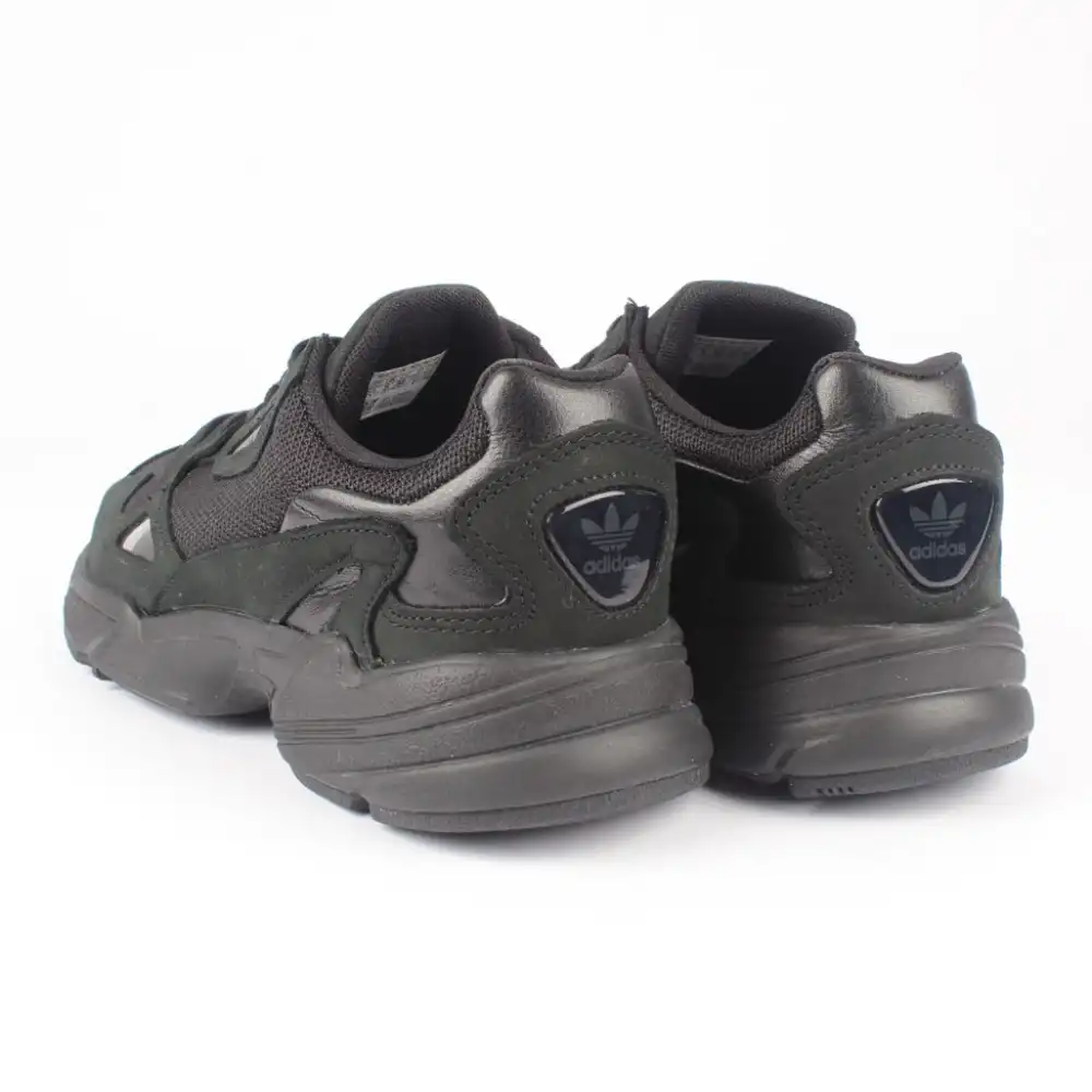 Basket basse femme Adidas falcon Noir - ZESHOES