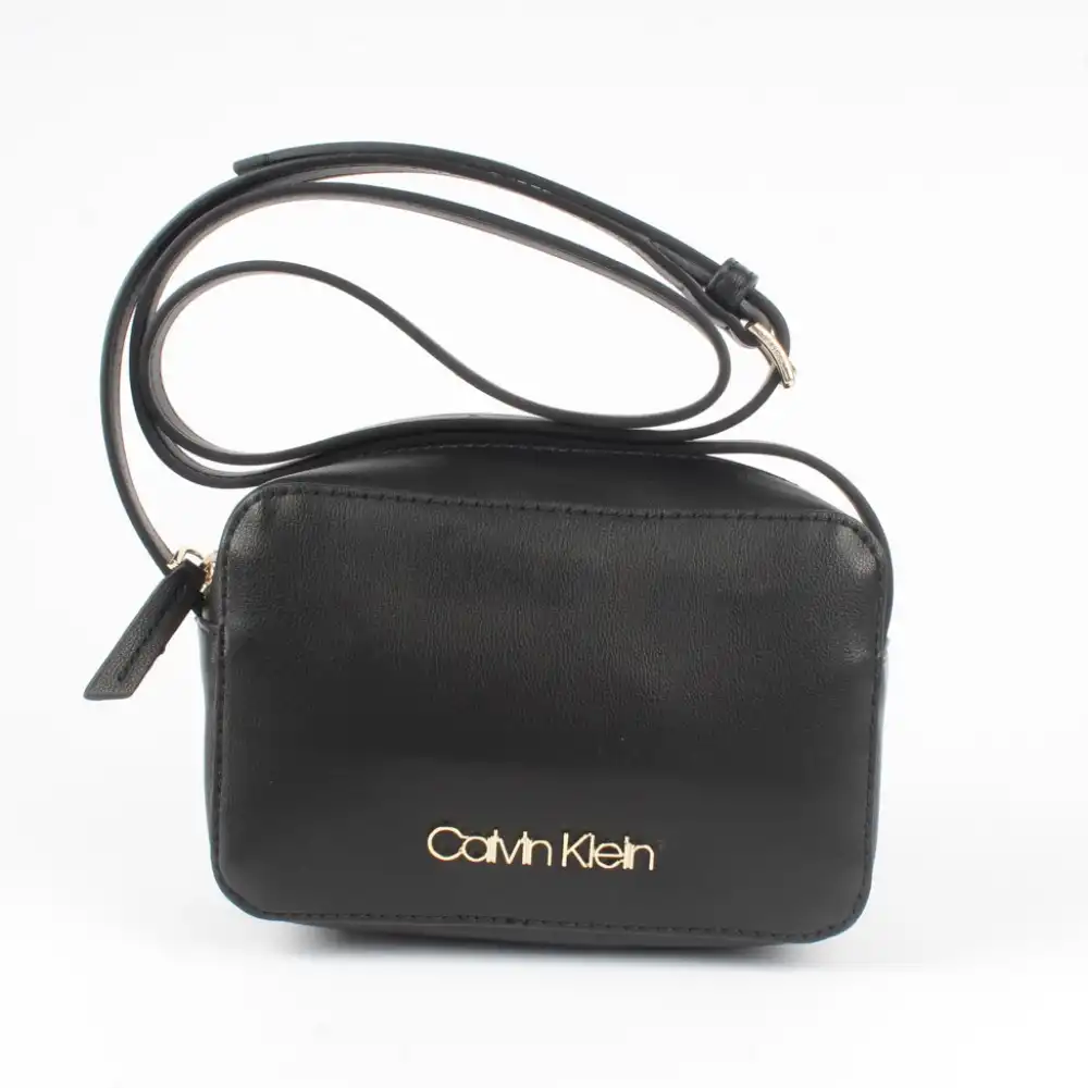 Sac a main femme Calvin Klein must classic Noir - ZESHOES