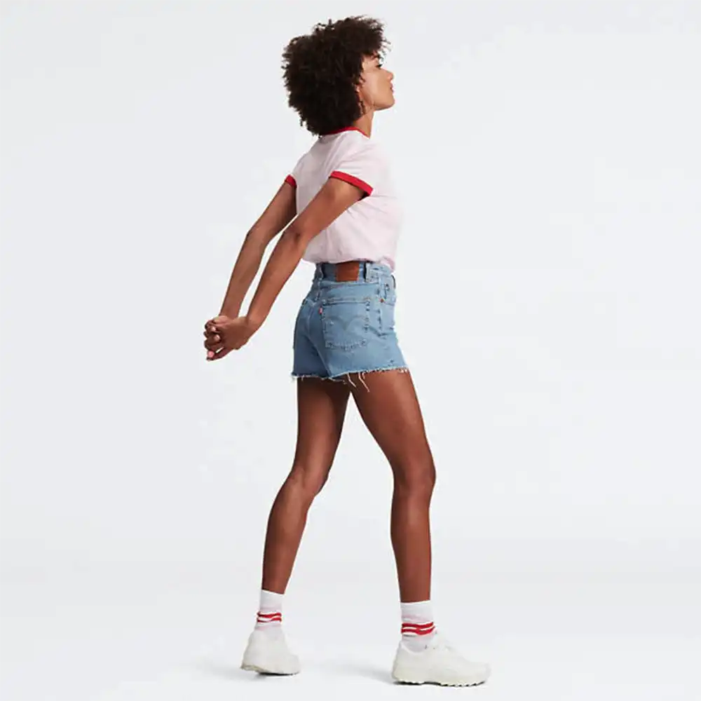 Short femme Levis ribcage classic Bleu - ZESHOES