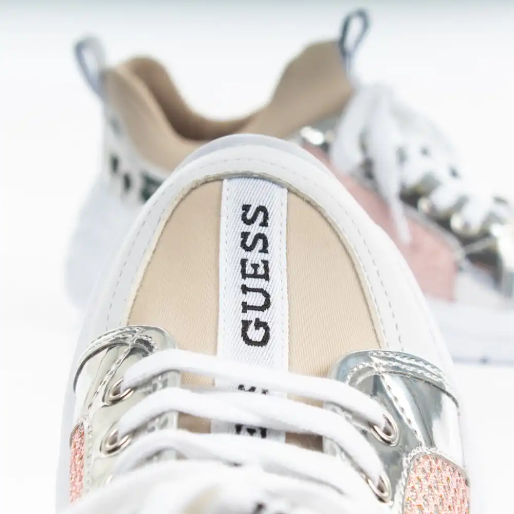 Basket femme Guess rose