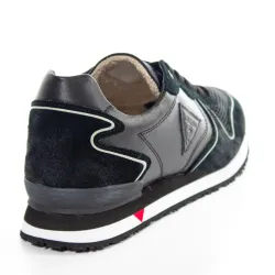 glorym logo triangle Guess - 4