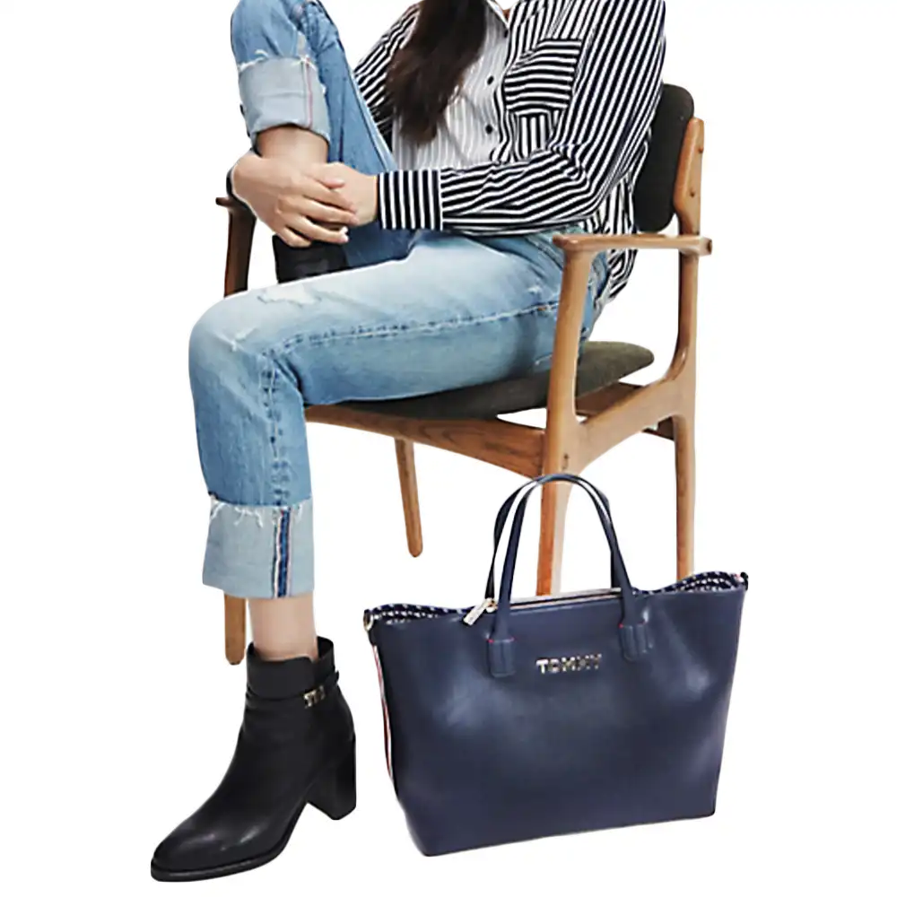 Sac a main femme Tommy Jeans iconic satchel Bleu