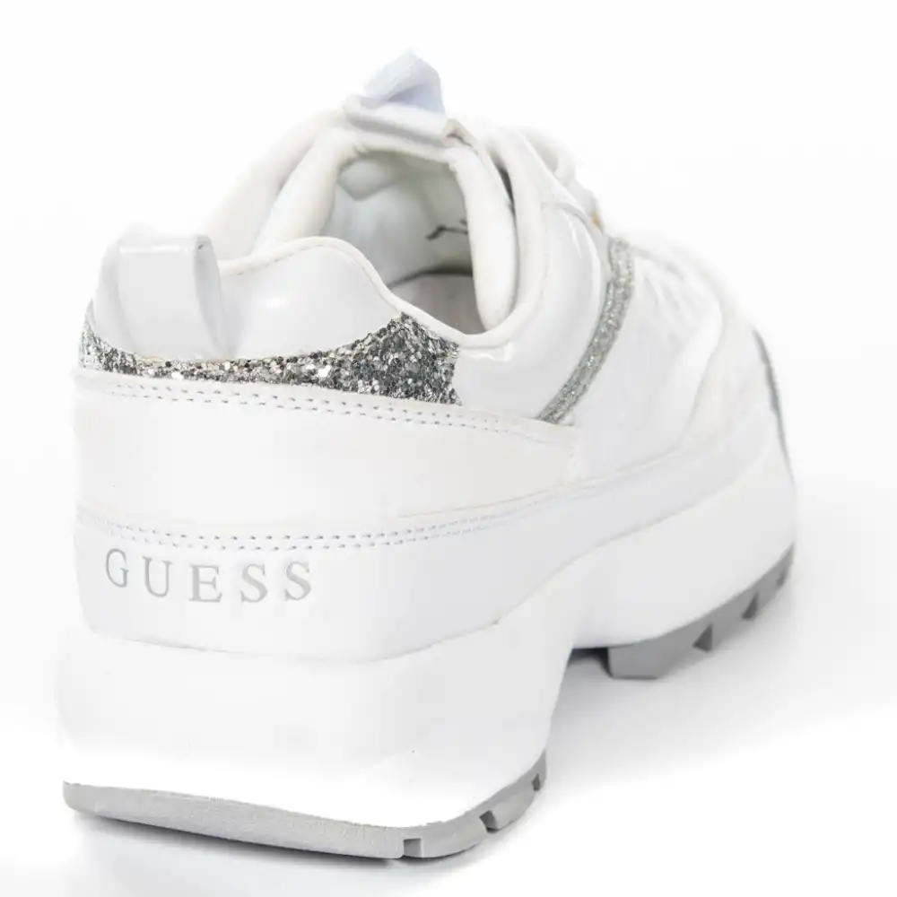 Basket basse femme Guess streetwear Blanc