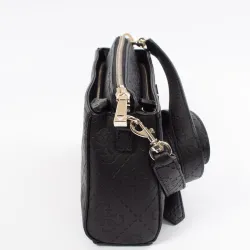 Produits victimes de leur succès Guess maddy logo 4g imprimé Noir