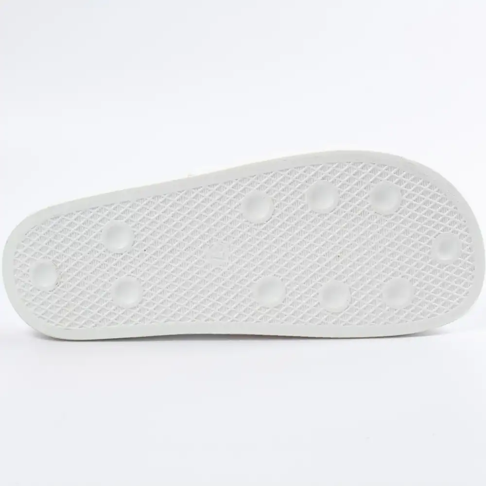 Claquette femme Guess logo triangle Blanc - ZESHOES