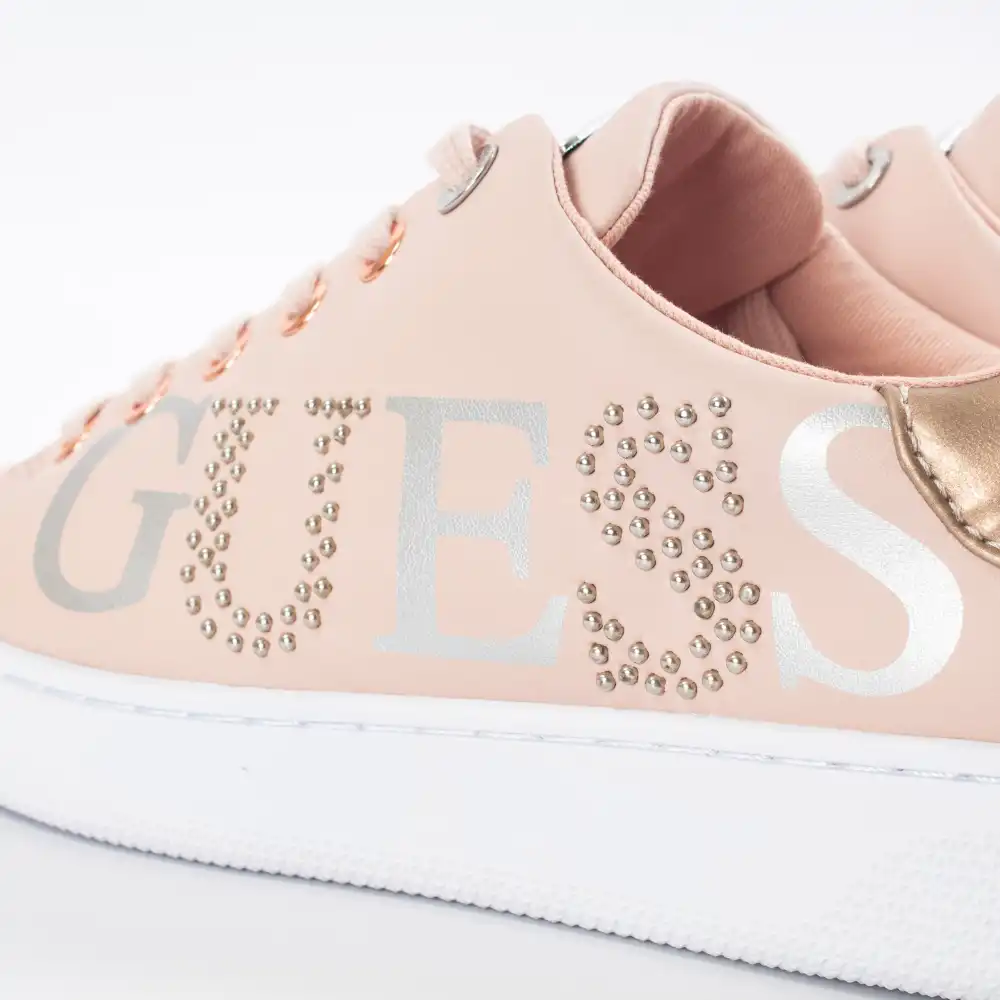 Basket basse femme Guess SNEAKER RIDERR CLOUS LOGO Rose Basket basse femme Guess SNEAKER RIDERR CLOUS LOGO Rose