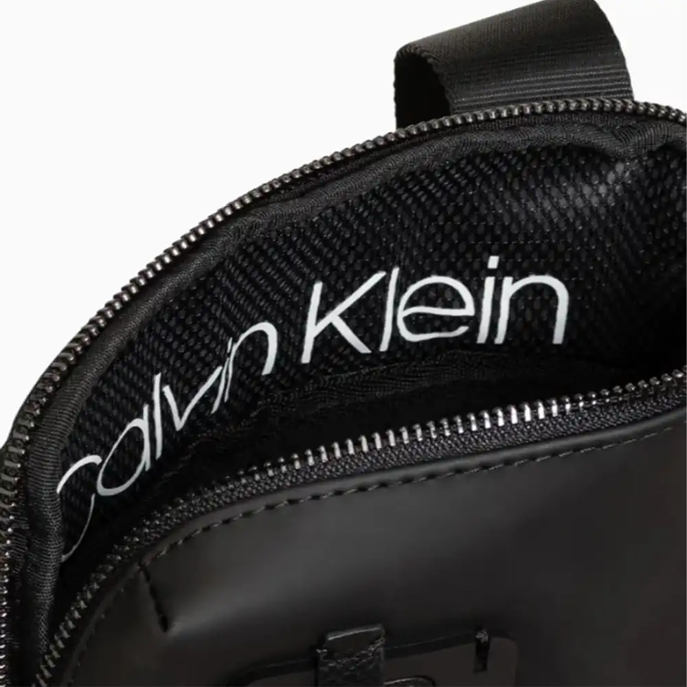 CROSSOVER PLAT MOULÉ