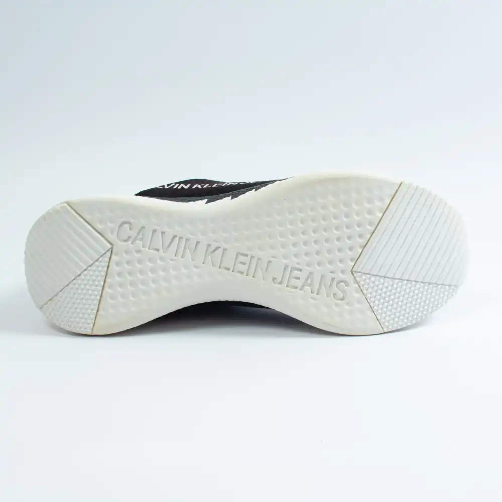 Basket basse homme Calvin Klein B4S0137 noir et blanc Basket basse homme Calvin Klein B4S0137 noir et blanc