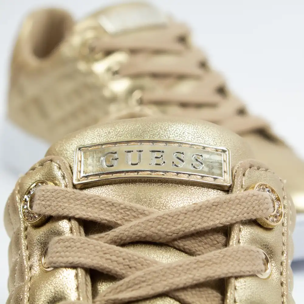 Basket basse femme Guess Reace Sneaker Laminé Or - ZESHOES