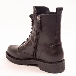 Basket montante femme Guess Talisi Genuine Leather Combat Boot Noir - ZESHOES