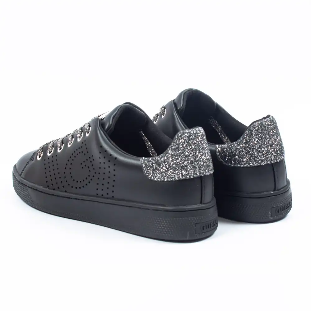 Basket basse femme Guess Ranvo Perforated Sneaker Noir - ZESHOES