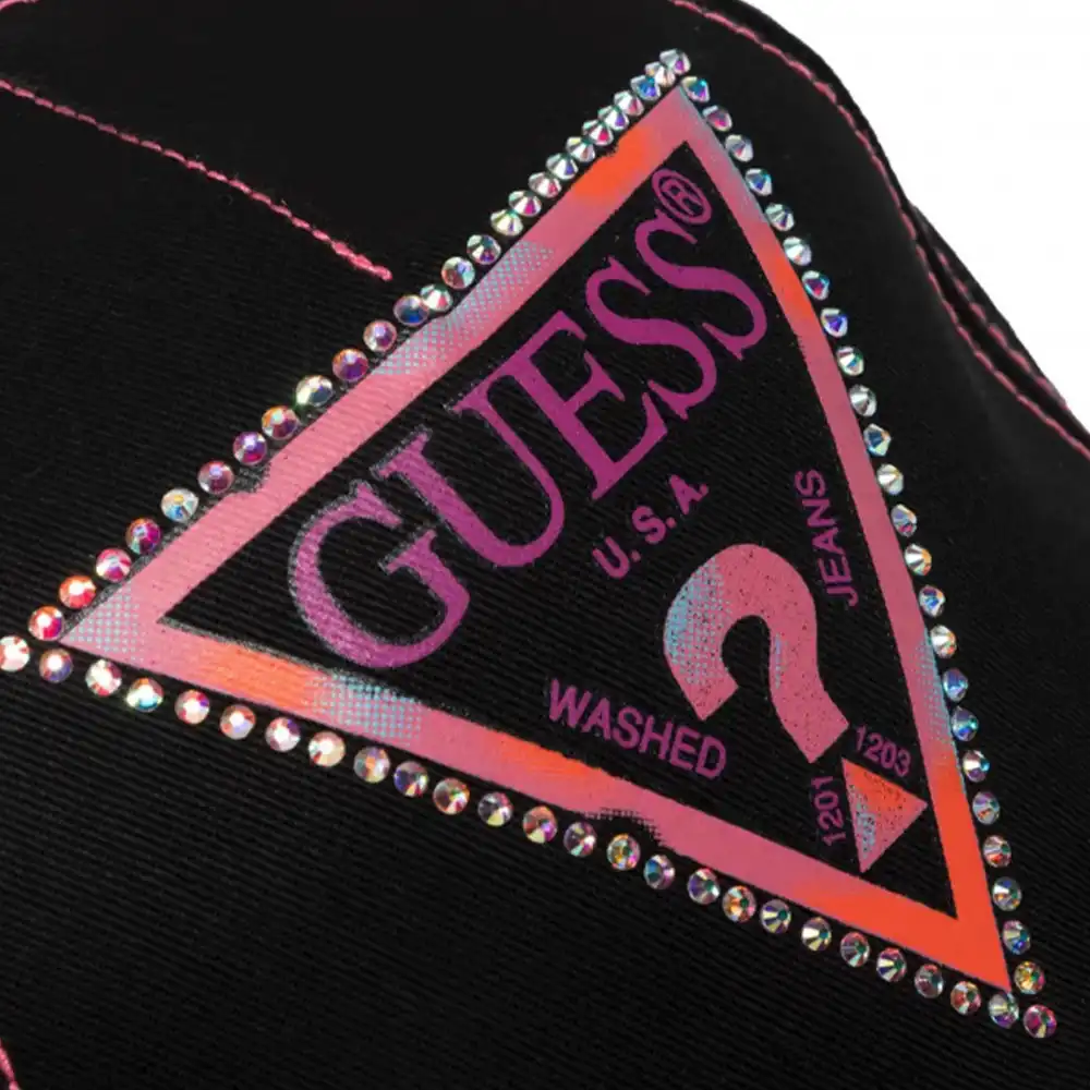 Casquette femme Guess Cap logo triangle Noir - ZESHOES