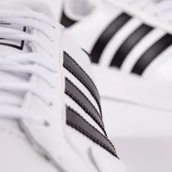 Basket basse homme Adidas Team court Blanc - ZESHOES