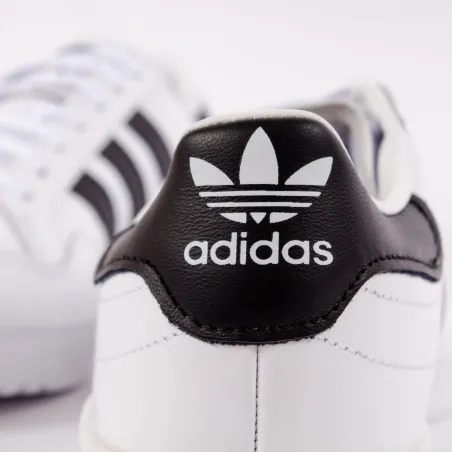 Produits victimes de leur succès Adidas Blanc Team court
