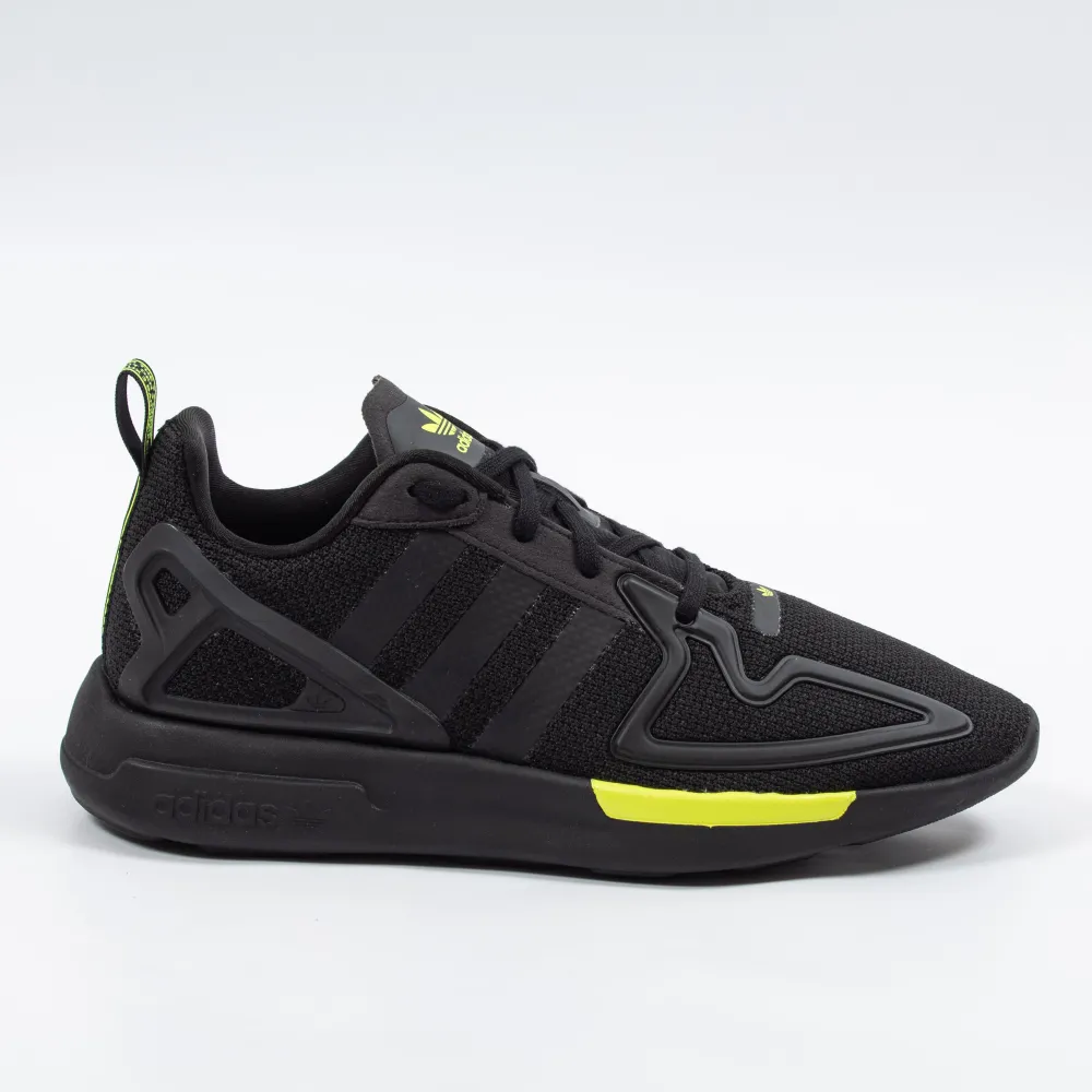 Basket basse garcon Adidas ZX 2K FLUX J Noir ZESHOES
