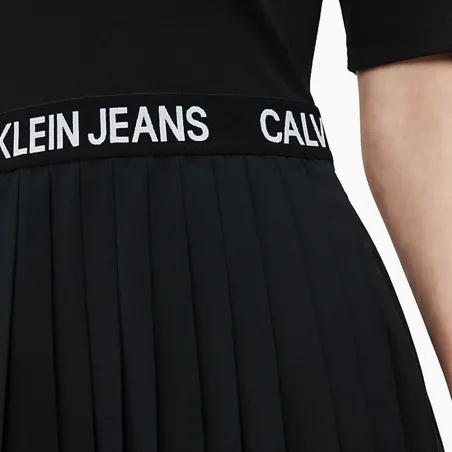 Produits victimes de leur succès Calvin Klein Noir Pleated  