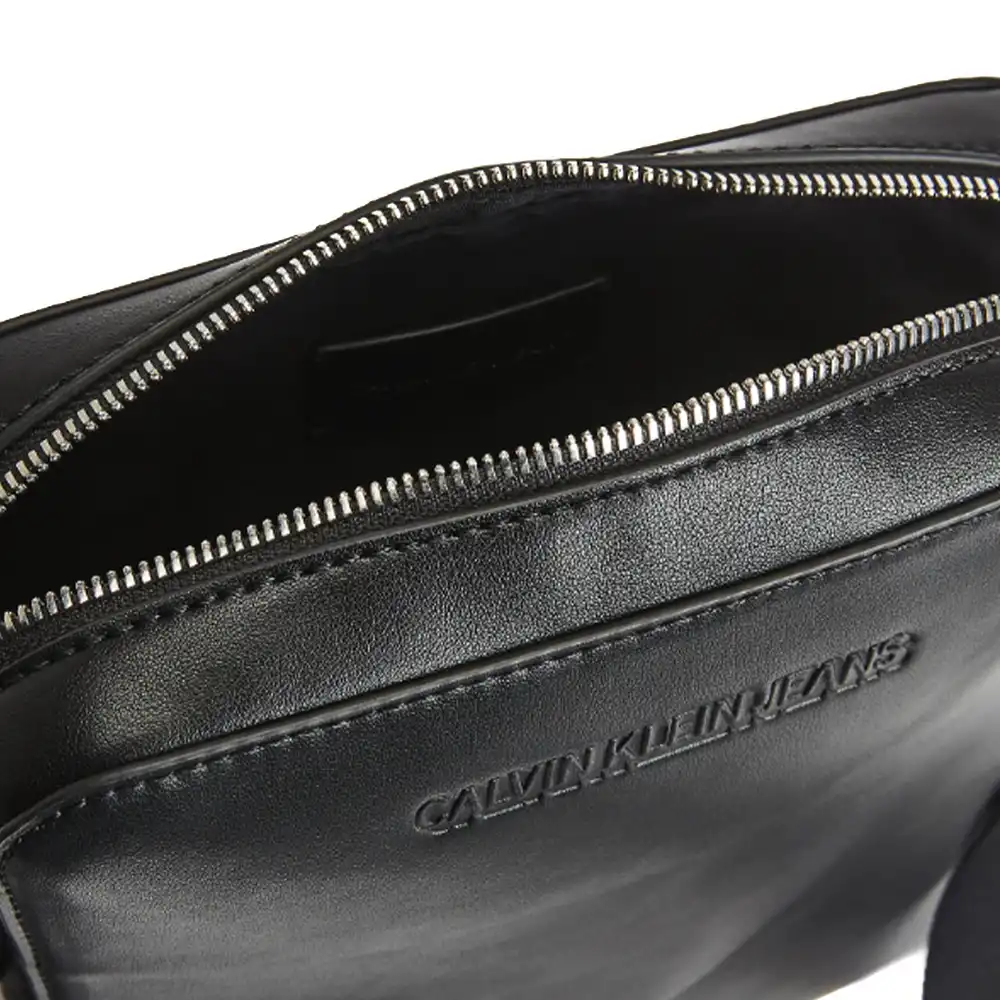 Pochette homme Calvin Klein Logo gravé Noir - ZESHOES