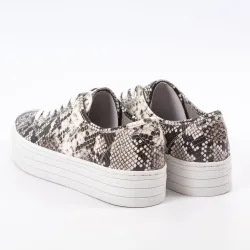 Logo écaille Guess - 6 Logo écaille Guess - 6