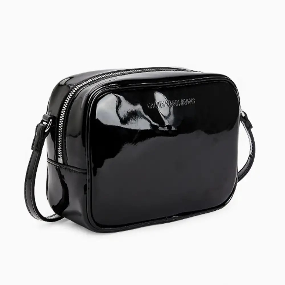 Pochette femme Calvin Klein Logo gravé Noir - ZESHOES