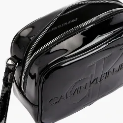 Pochette femme Calvin Klein Logo gravé Noir - ZESHOES